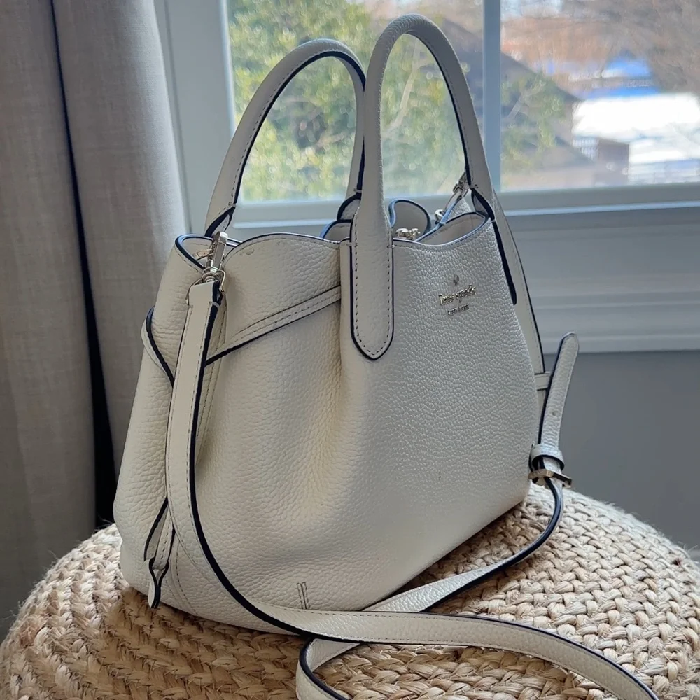 Kate Spade Dumpling Crossbody Satchel Bag - Picture 2 of 7